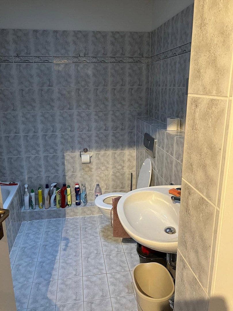 Pronájem bytu 3+1 71 m², Am Fischstein 49, Frankfurt am Main, Hessen Pronájem bytu 3+1 71 m², Am Fischstein 49, Frankfurt am Main, Hessen