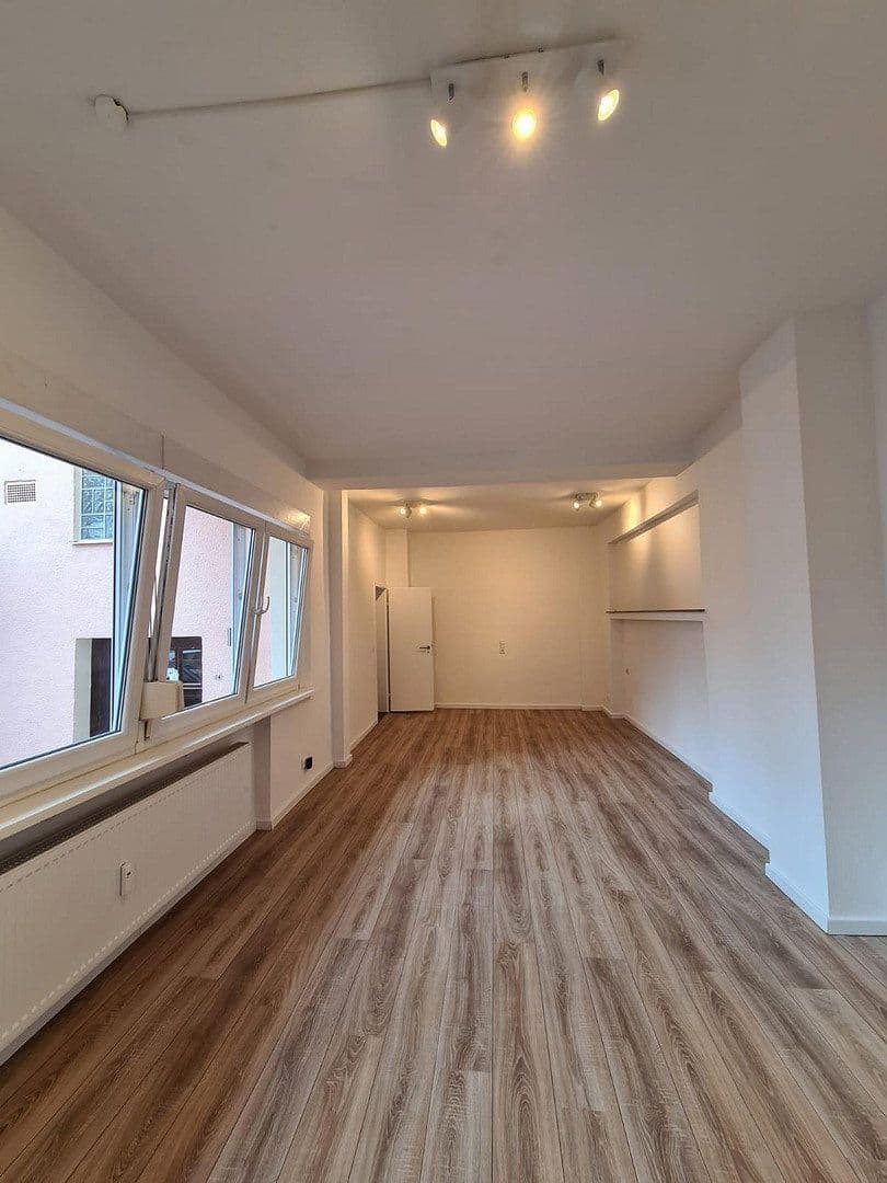 Pronájem bytu 3+1 80 m², Wormser Straße 24, Nackenheim, Porýní-Falc Pronájem bytu 3+1 80 m², Wormser Straße 24, Nackenheim, Porýní-Falc