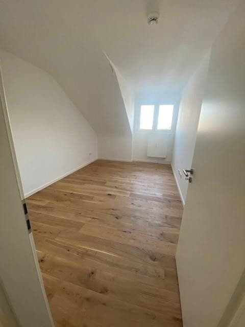 Pronájem bytu 2+1 46 m², Löwenstraße 30, Offenbach, Hessen Pronájem bytu 2+1 46 m², Löwenstraße 30, Offenbach, Hessen