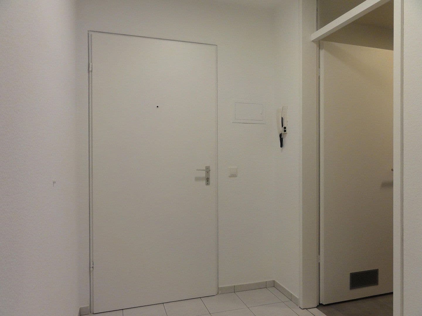 Pronájem bytu 1+1 42 m², Münchinger Weg 9, Schwieberdingen, Bádensko-Württembersko Pronájem bytu 1+1 42 m², Münchinger Weg 9, Schwieberdingen, Bádensko-Württembersko