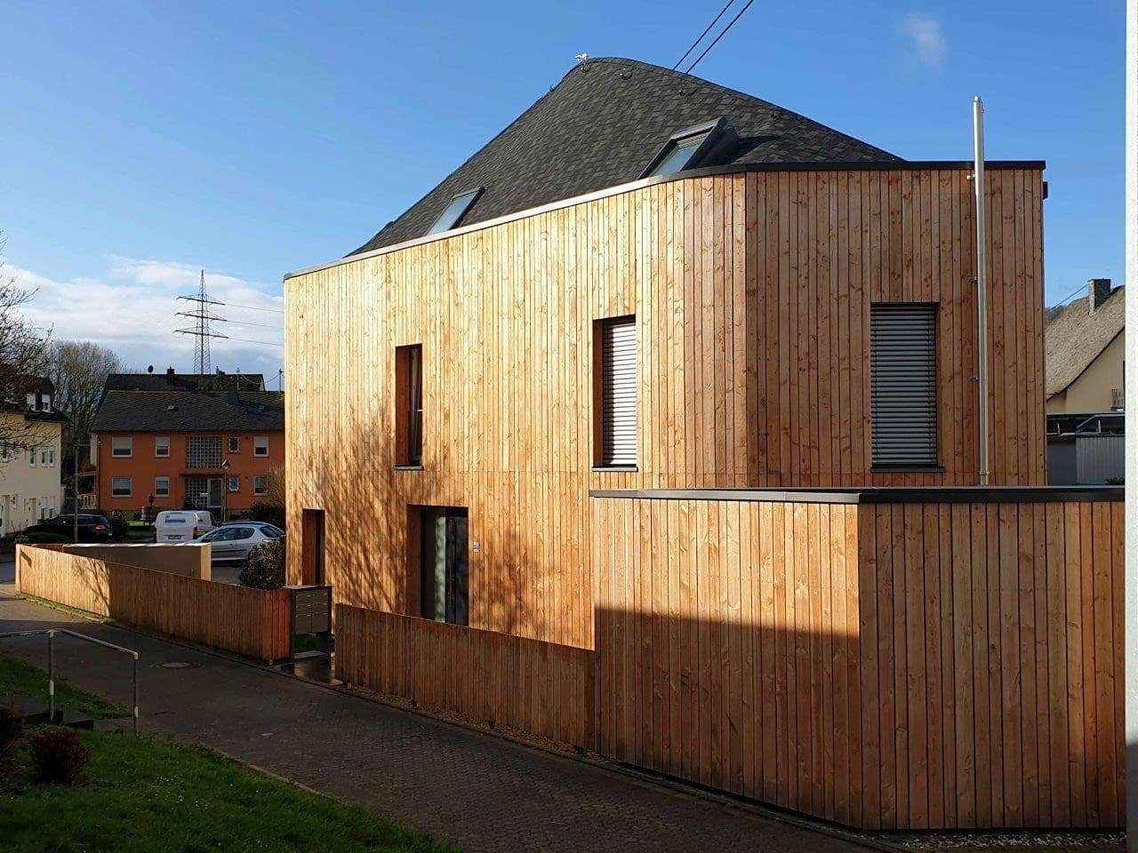 Prodej domu 568 m², pozemek 704 m², Schwarzer Weg 20 c, Trier, Porýní-Falc Prodej domu 568 m², pozemek 704 m², Schwarzer Weg 20 c, Trier, Porýní-Falc