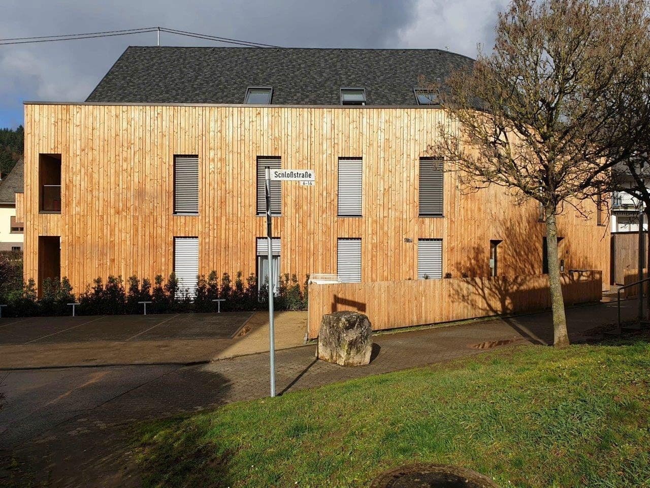 Prodej domu 568 m², pozemek 704 m², Schwarzer Weg 20 c, Trier, Porýní-Falc Prodej domu 568 m², pozemek 704 m², Schwarzer Weg 20 c, Trier, Porýní-Falc