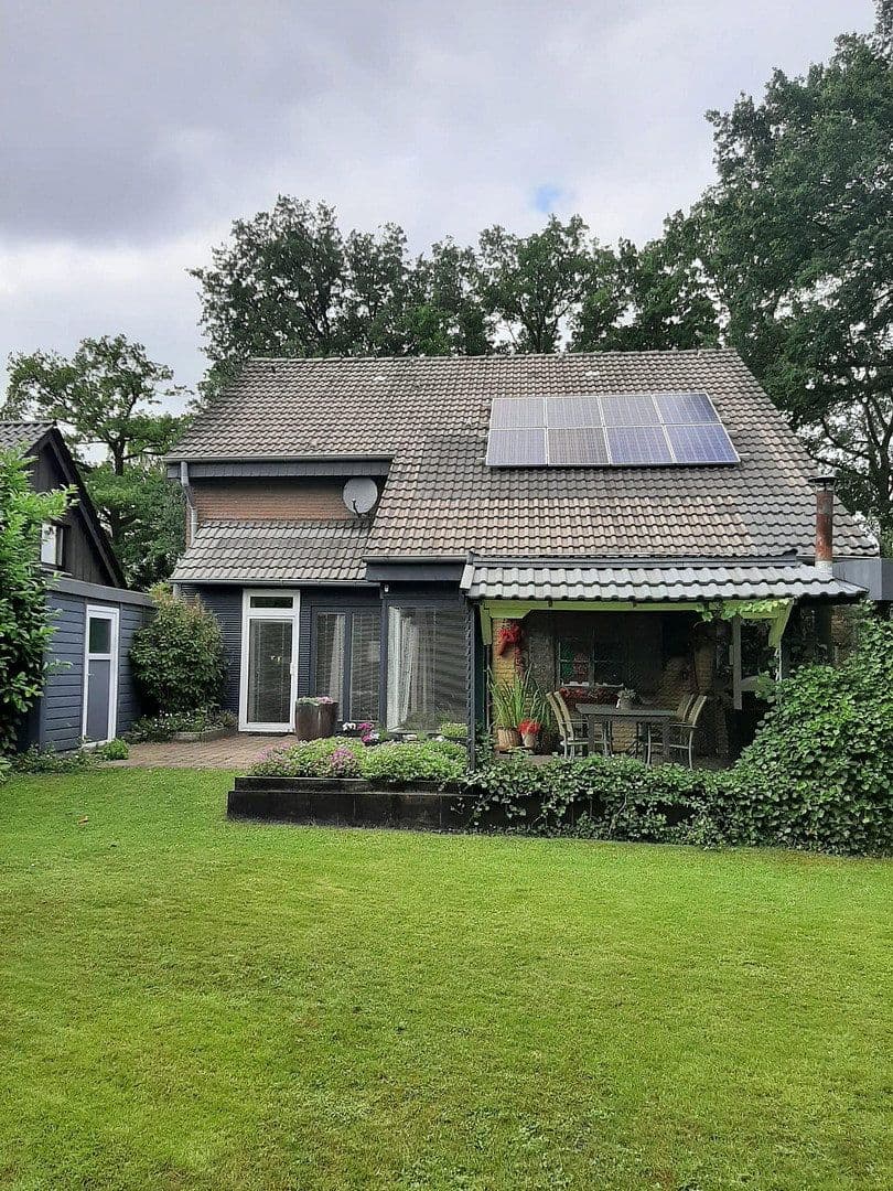 Prodej domu 150 m², pozemek 569 m², Rheine, Severní Porýní-Vestfálsko Prodej domu 150 m², pozemek 569 m², Rheine, Severní Porýní-Vestfálsko