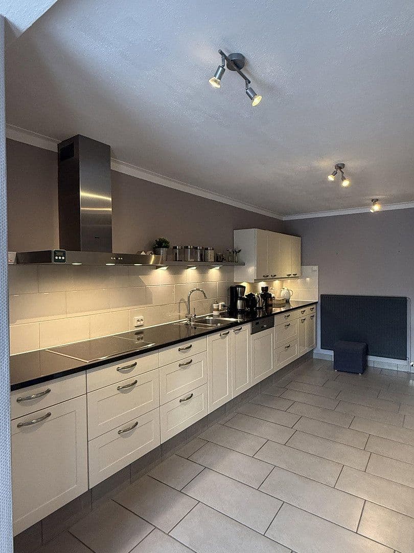 Prodej domu 150 m², pozemek 569 m², Rheine, Severní Porýní-Vestfálsko Prodej domu 150 m², pozemek 569 m², Rheine, Severní Porýní-Vestfálsko