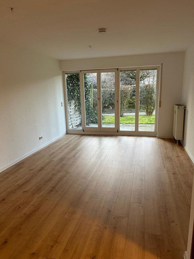 Pronájem bytu 2+1 57 m², Böblingen, Bádensko-Württembersko Pronájem bytu 2+1 57 m², Böblingen, Bádensko-Württembersko