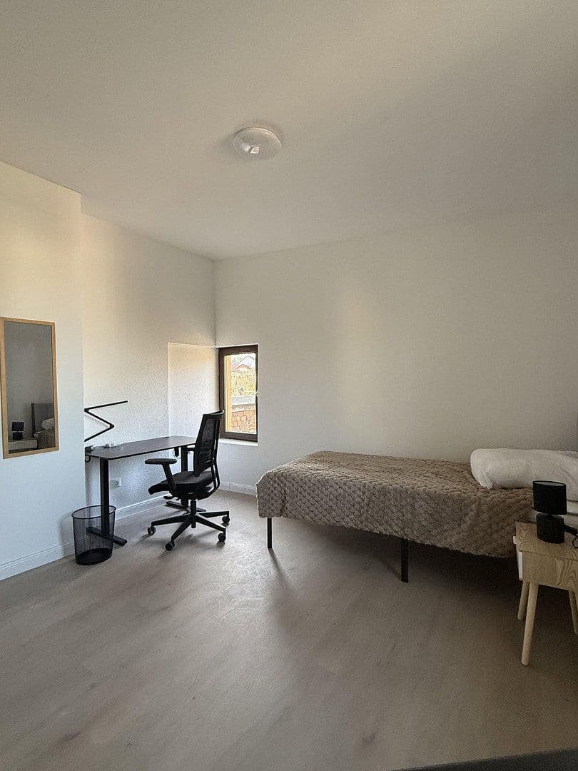 Pronájem bytu 103 m², Heidenberg 89, Apolda, Durynsko Pronájem bytu 103 m², Heidenberg 89, Apolda, Durynsko