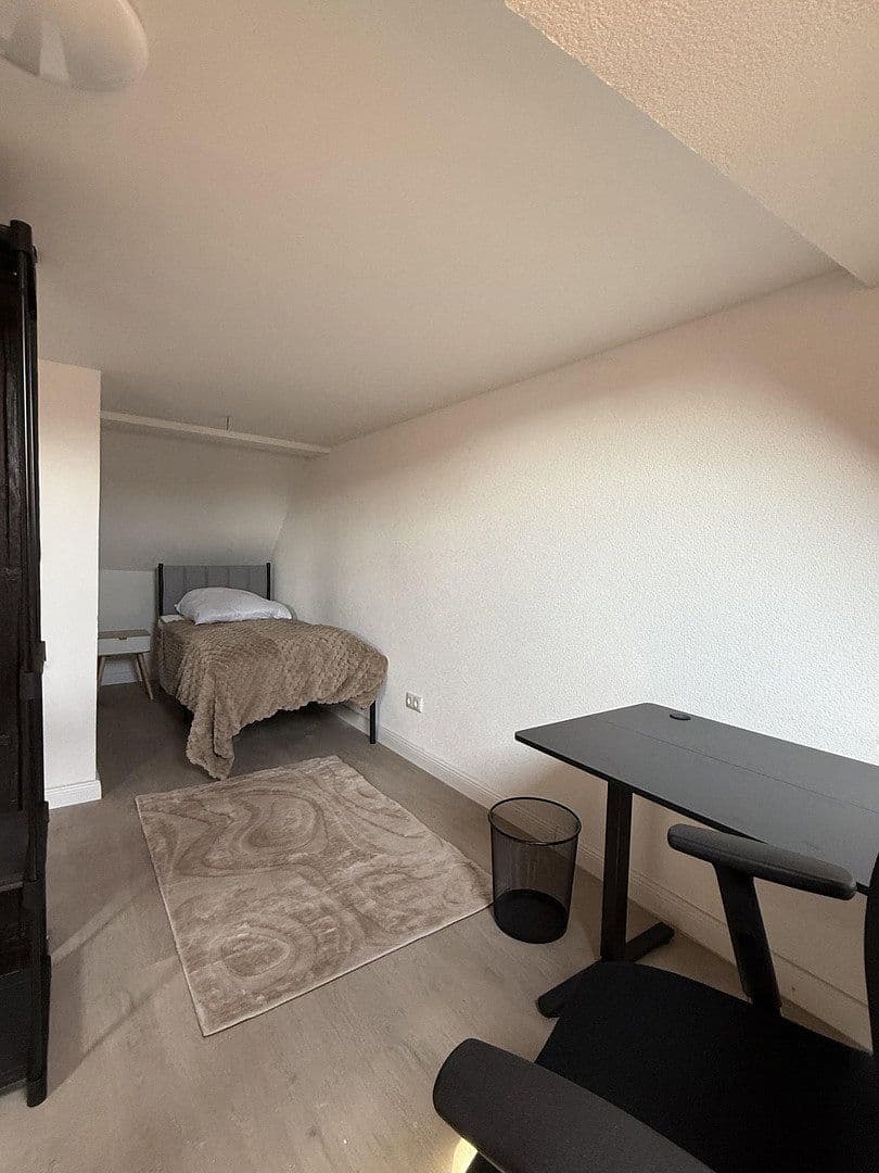 Pronájem bytu 103 m², Heidenberg 89, Apolda, Durynsko Pronájem bytu 103 m², Heidenberg 89, Apolda, Durynsko