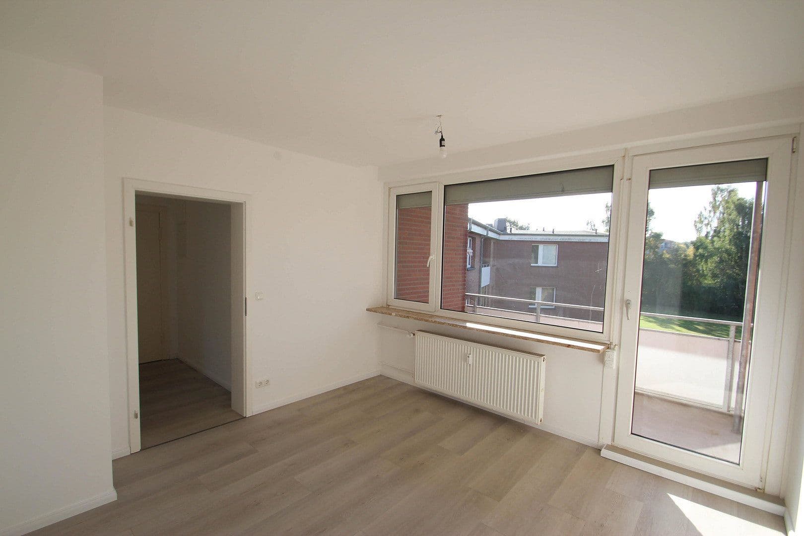 Pronájem bytu 4+1 68 m², Ivendorfer Landstr. 2, Lübeck, Šlesvicko-Holštýnsko Pronájem bytu 4+1 68 m², Ivendorfer Landstr. 2, Lübeck, Šlesvicko-Holštýnsko