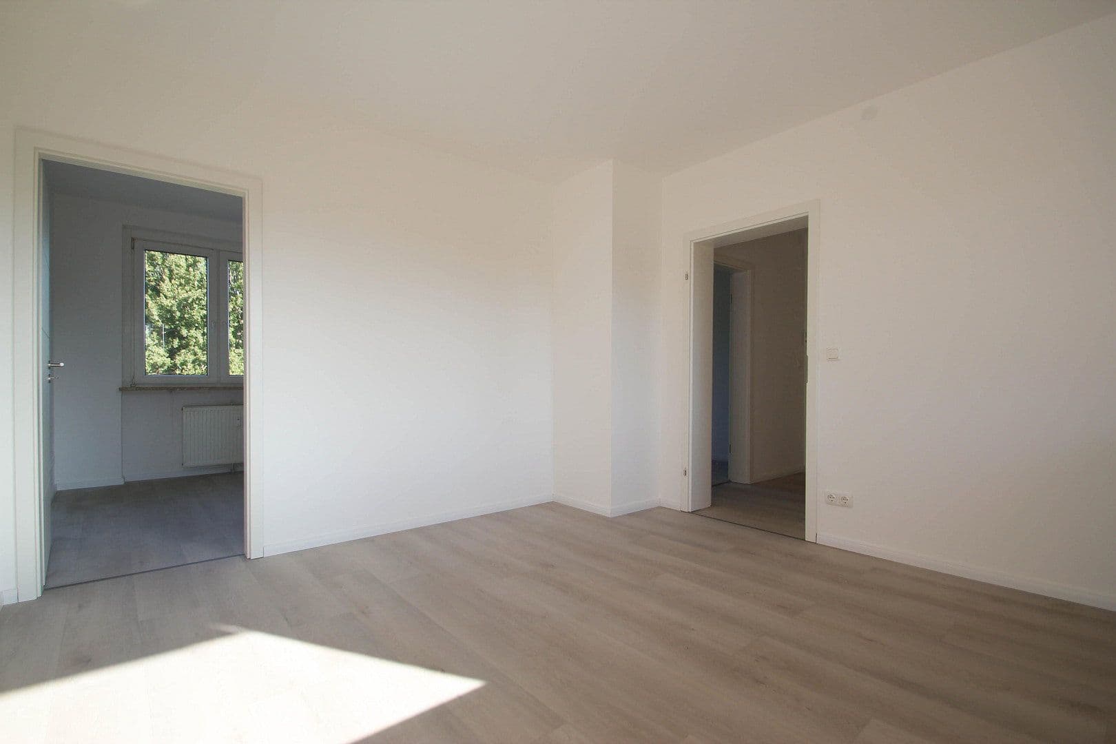 Pronájem bytu 4+1 68 m², Ivendorfer Landstr. 2, Lübeck, Šlesvicko-Holštýnsko Pronájem bytu 4+1 68 m², Ivendorfer Landstr. 2, Lübeck, Šlesvicko-Holštýnsko