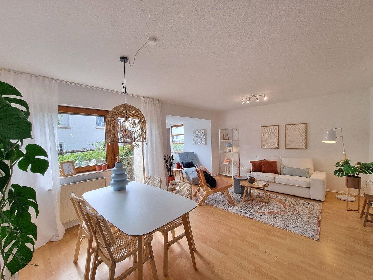 Prodej domu 120 m², pozemek 131 m², Illingen, Bádensko-Württembersko Prodej domu 120 m², pozemek 131 m², Illingen, Bádensko-Württembersko