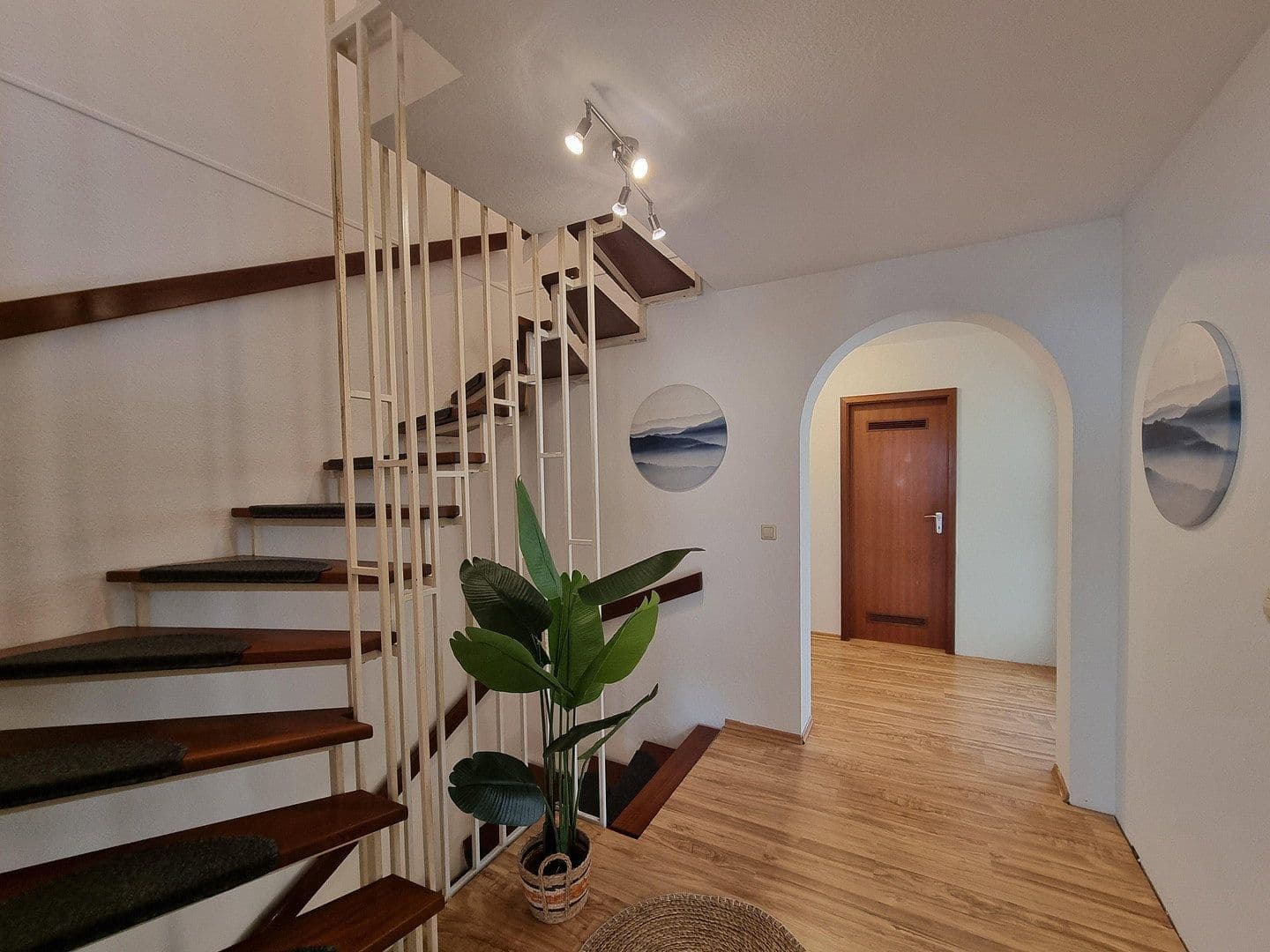 Prodej domu 120 m², pozemek 131 m², Illingen, Bádensko-Württembersko Prodej domu 120 m², pozemek 131 m², Illingen, Bádensko-Württembersko