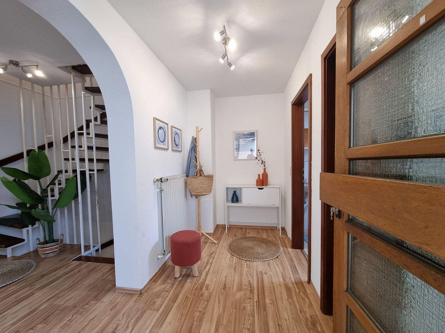 Prodej domu 120 m², pozemek 131 m², Illingen, Bádensko-Württembersko Prodej domu 120 m², pozemek 131 m², Illingen, Bádensko-Württembersko