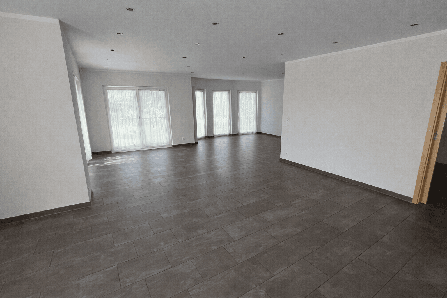 Prodej domu 334 m², pozemek 476 m², Anna-Nopper-Str. 17, Kornwestheim, Bádensko-Württembersko Prodej domu 334 m², pozemek 476 m², Anna-Nopper-Str. 17, Kornwestheim, Bádensko-Württembersko
