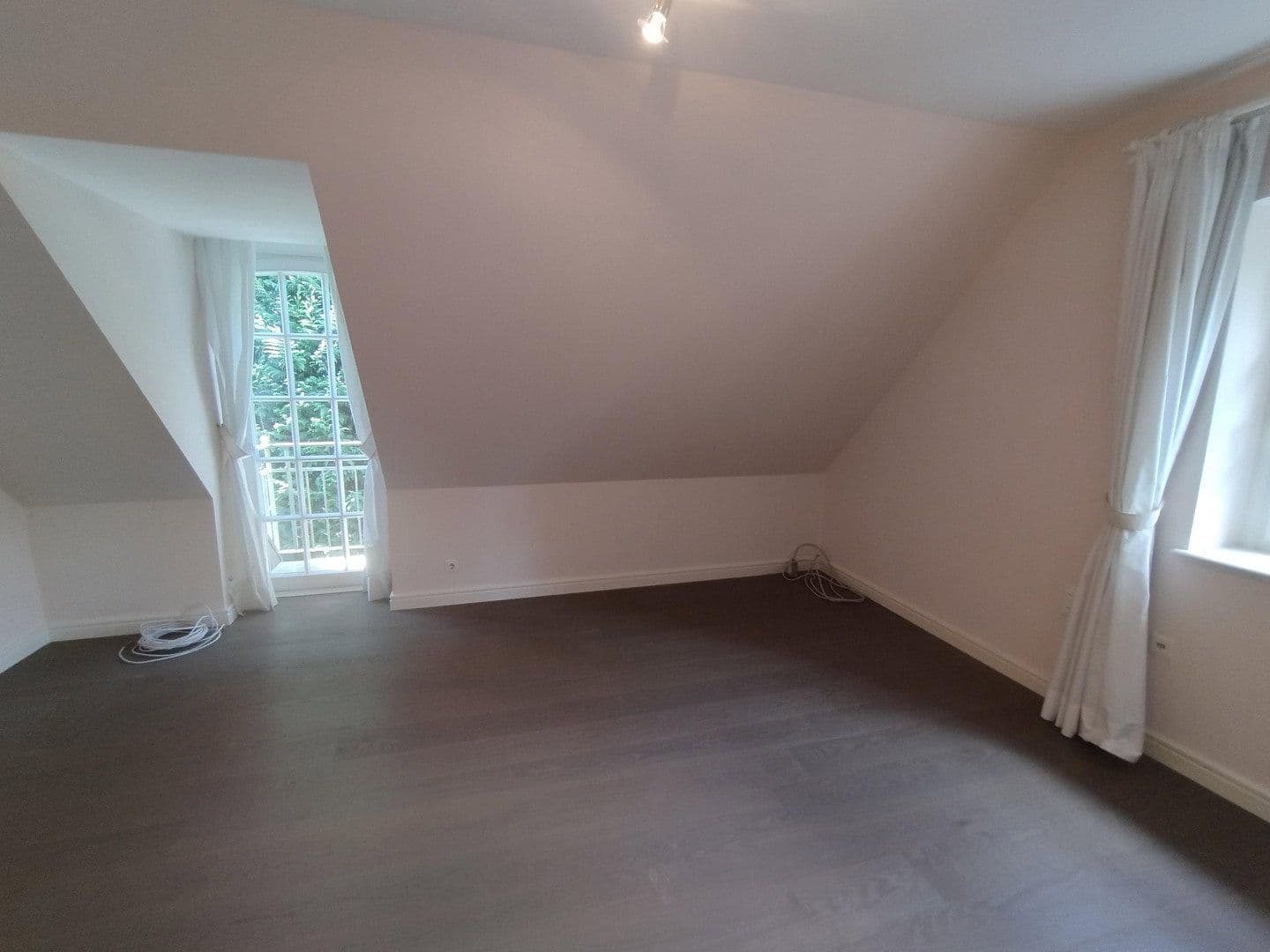 Pronájem domu 357 m², pozemek 1.008 m², Hamburg, Hamburg Pronájem domu 357 m², pozemek 1.008 m², Hamburg, Hamburg