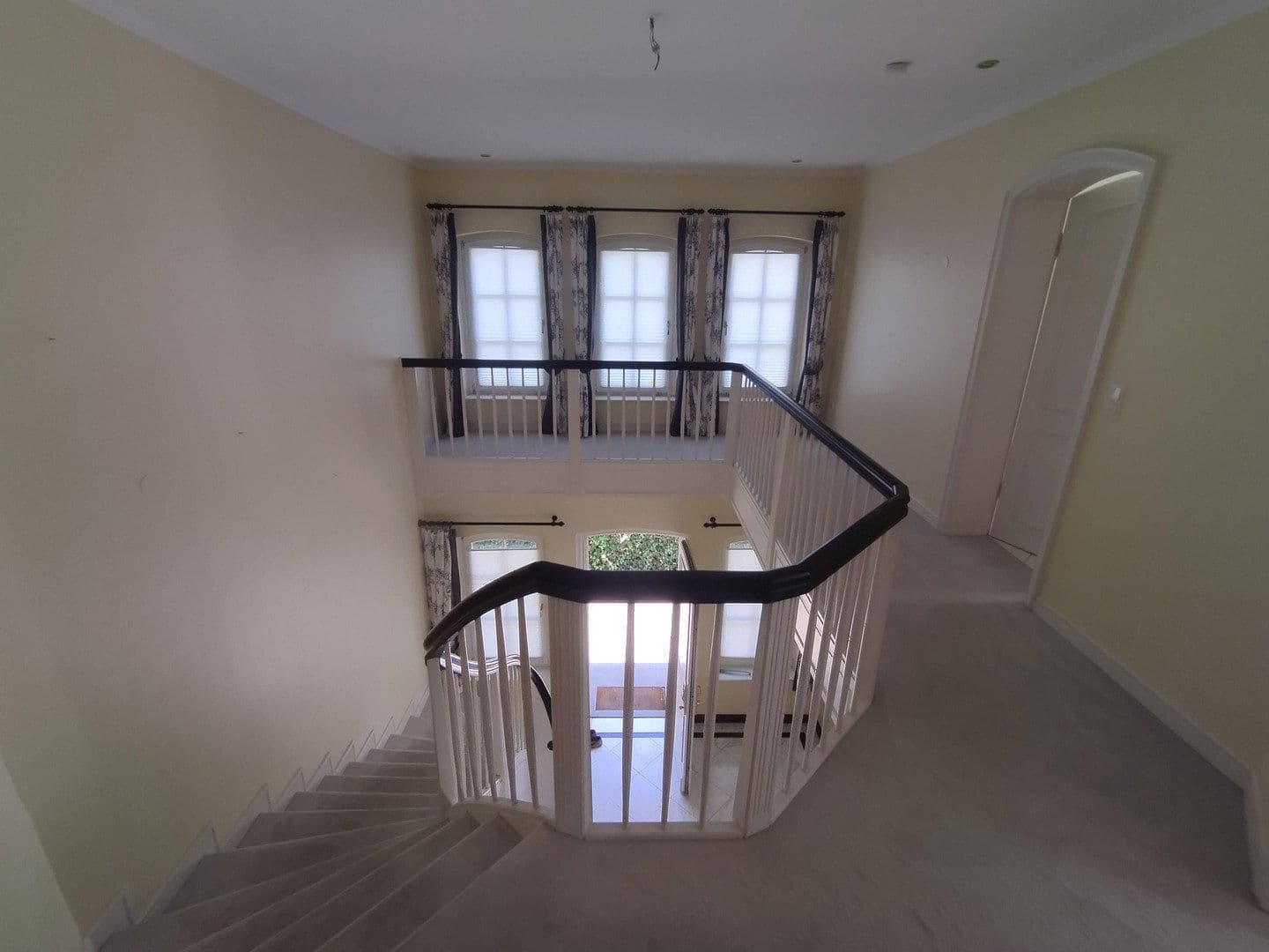 Pronájem domu 357 m², pozemek 1.008 m², Hamburg, Hamburg Pronájem domu 357 m², pozemek 1.008 m², Hamburg, Hamburg