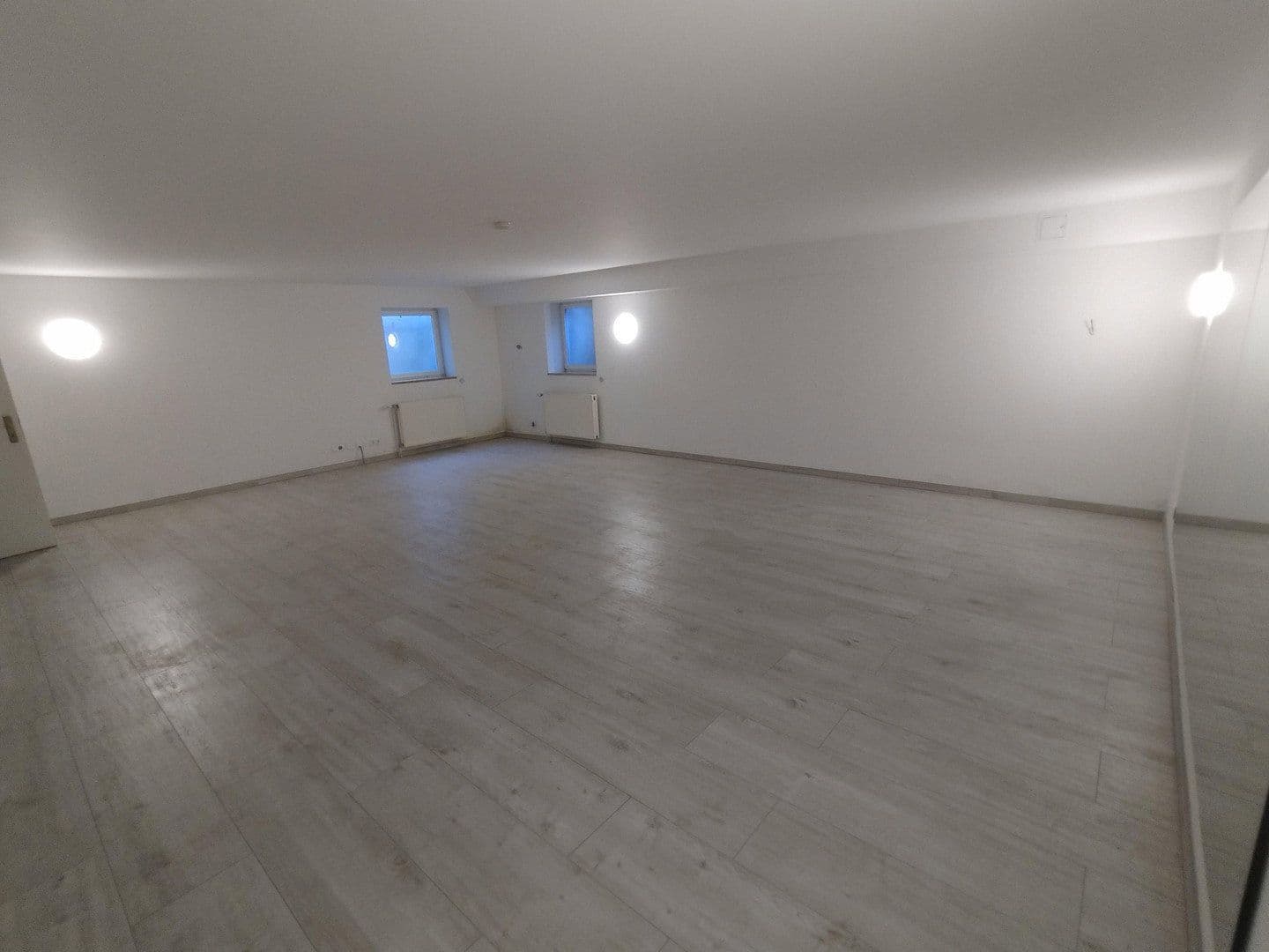 Pronájem domu 357 m², pozemek 1.008 m², Hamburg, Hamburg Pronájem domu 357 m², pozemek 1.008 m², Hamburg, Hamburg