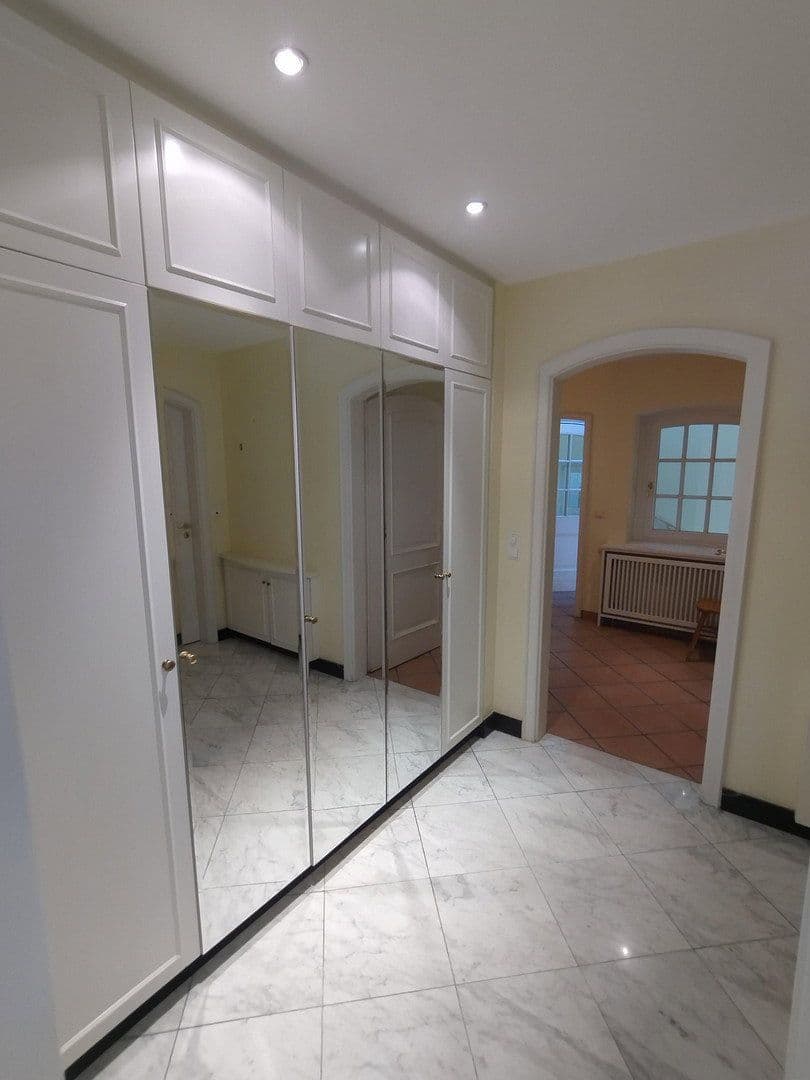 Pronájem domu 357 m², pozemek 1.008 m², Hamburg, Hamburg Pronájem domu 357 m², pozemek 1.008 m², Hamburg, Hamburg