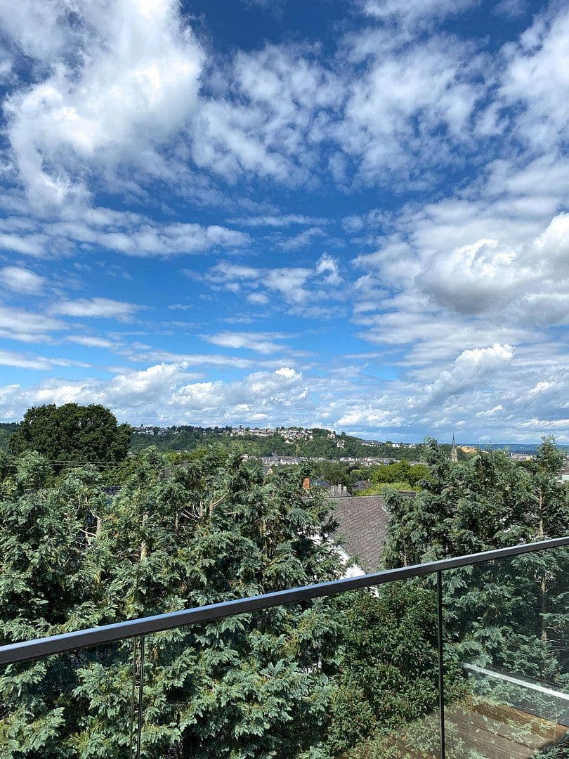 Pronájem bytu 4+1 210 m², Koblenz, Porýní-Falc Pronájem bytu 4+1 210 m², Koblenz, Porýní-Falc