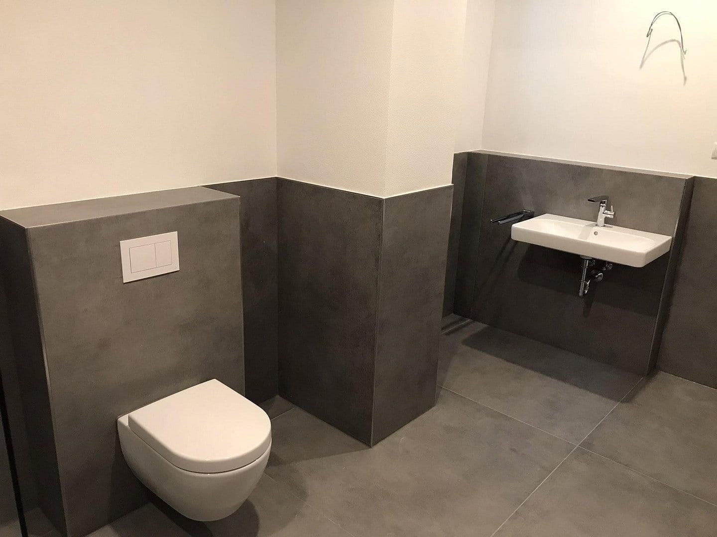 Pronájem bytu 4+1 210 m², Koblenz, Porýní-Falc Pronájem bytu 4+1 210 m², Koblenz, Porýní-Falc