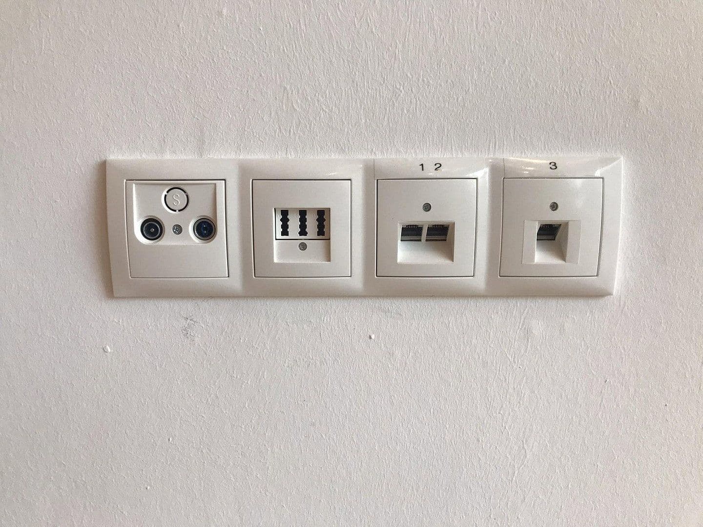 Pronájem bytu 4+1 210 m², Koblenz, Porýní-Falc Pronájem bytu 4+1 210 m², Koblenz, Porýní-Falc