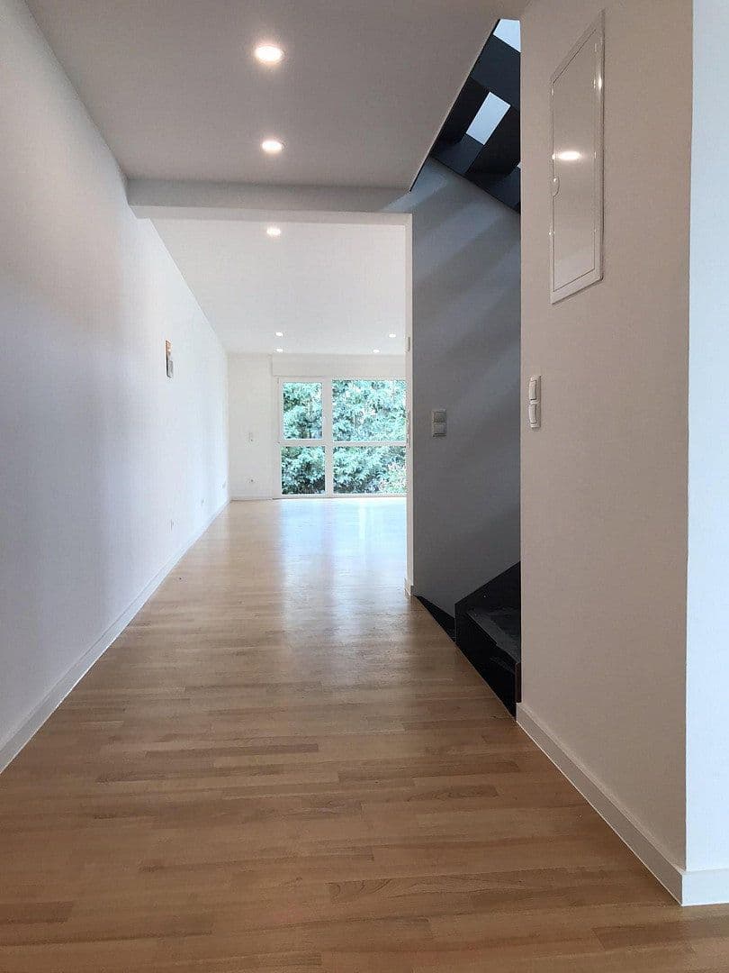 Pronájem bytu 4+1 210 m², Koblenz, Porýní-Falc Pronájem bytu 4+1 210 m², Koblenz, Porýní-Falc