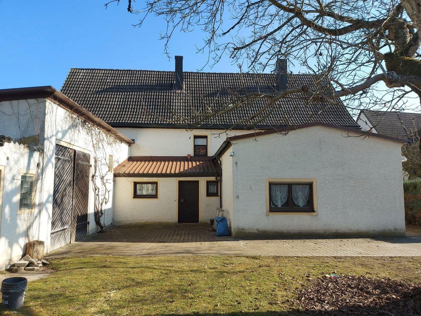 Prodej domu 280 m², pozemek 833 m², Kleinsendelbach, Bavorsko Prodej domu 280 m², pozemek 833 m², Kleinsendelbach, Bavorsko
