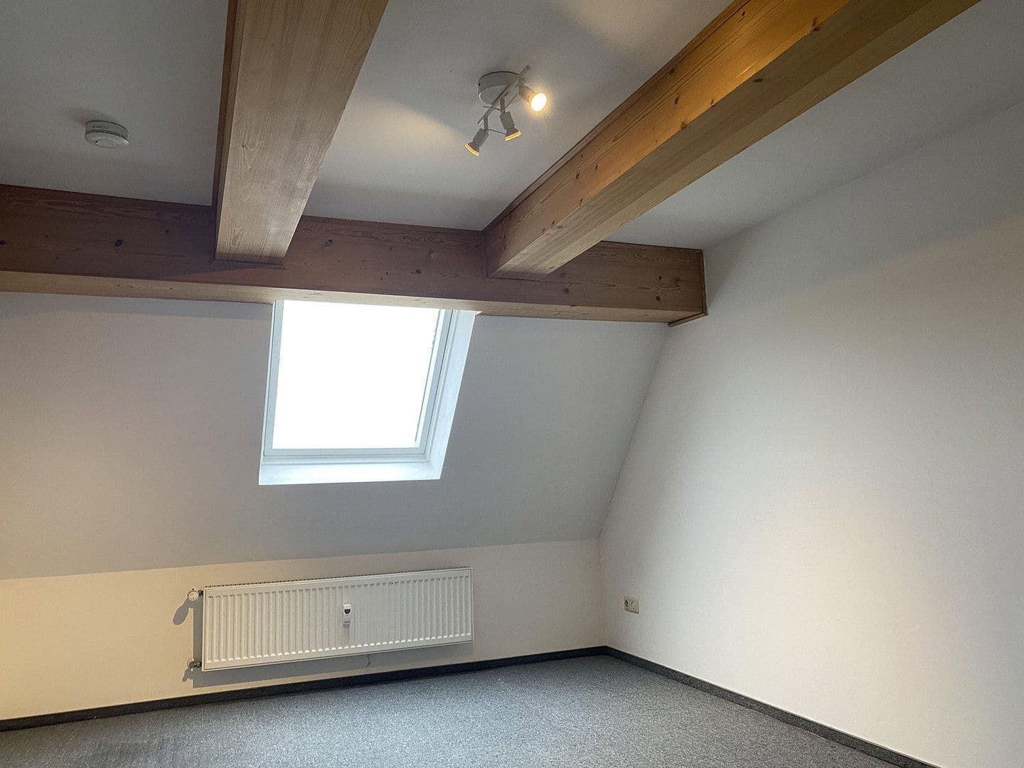 Prodej domu 280 m², pozemek 833 m², Kleinsendelbach, Bavorsko Prodej domu 280 m², pozemek 833 m², Kleinsendelbach, Bavorsko