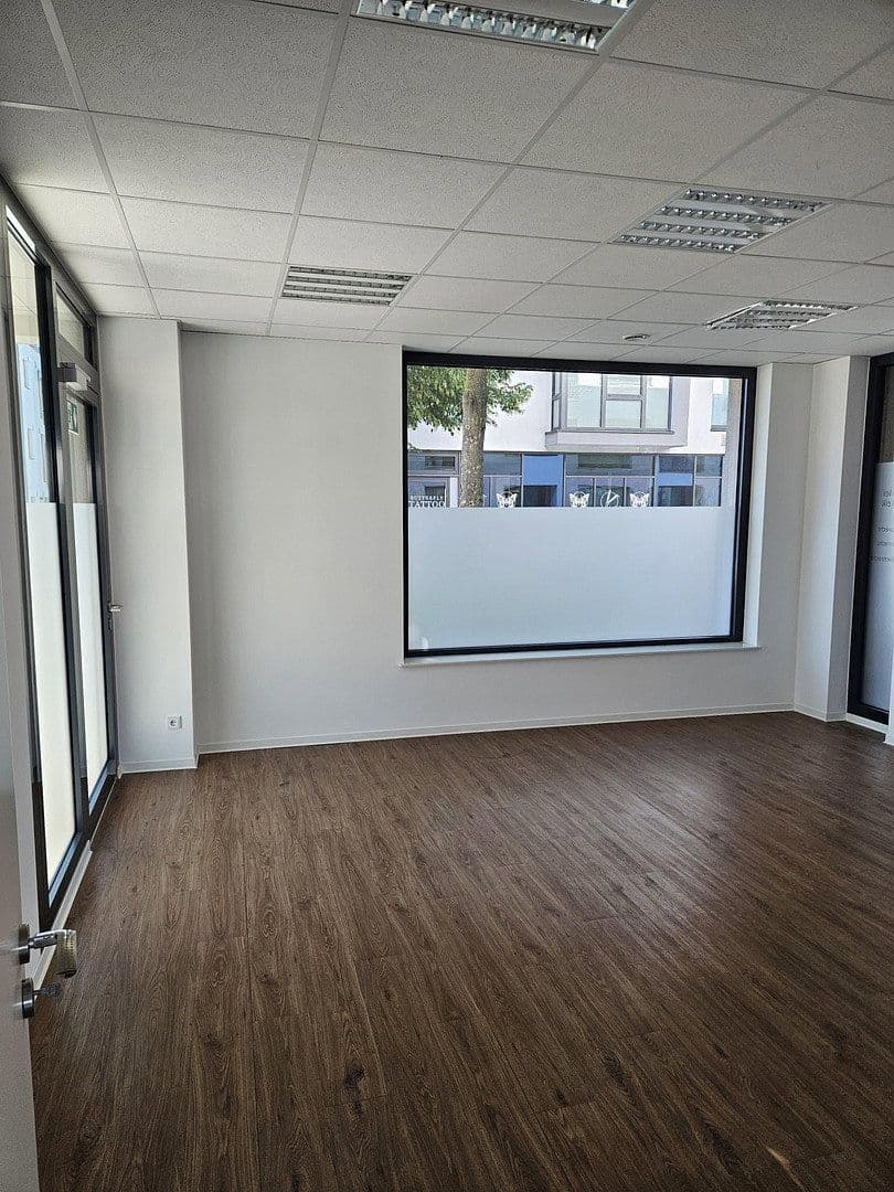 Pronájem kanceláře 81 m², Walther-Rathenau-Str. 30, Bielefeld, Severní Porýní-Vestfálsko Pronájem kanceláře 81 m², Walther-Rathenau-Str. 30, Bielefeld, Severní Porýní-Vestfálsko