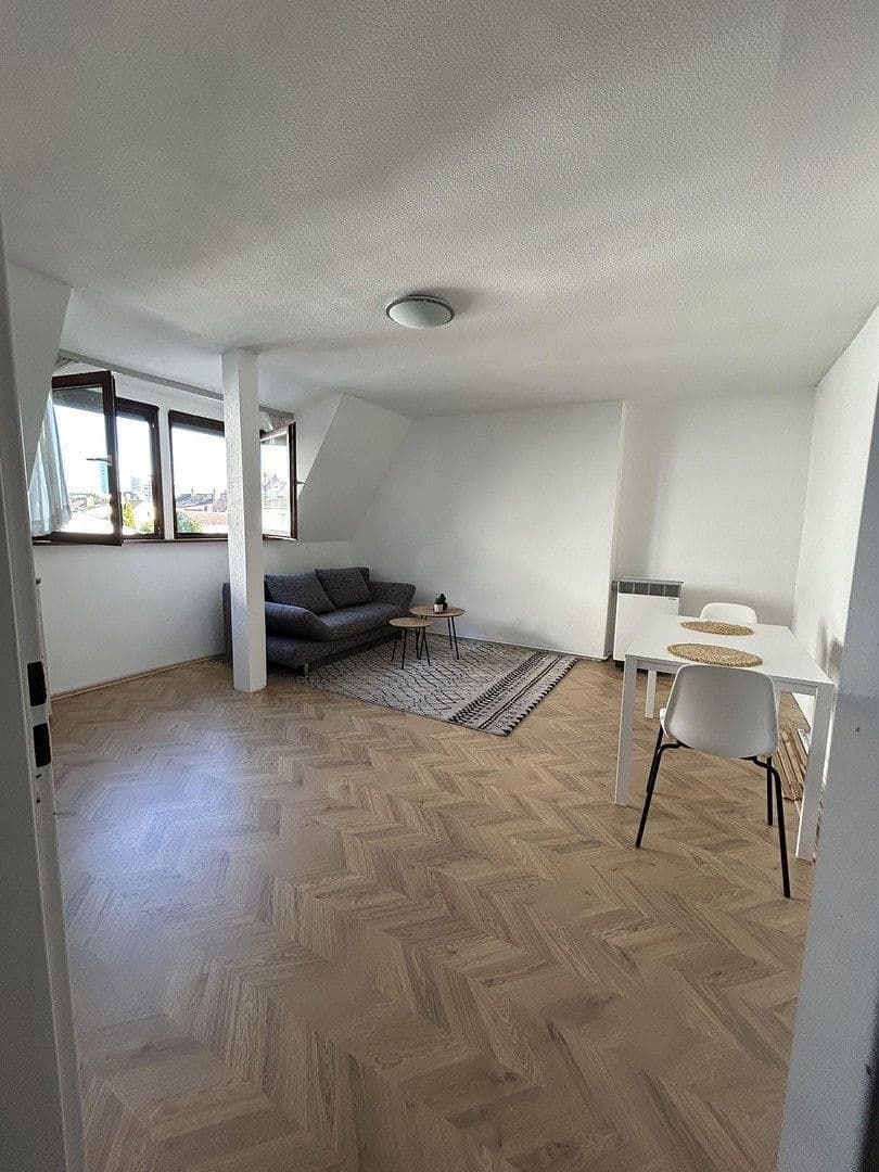 Pronájem bytu 2+1 41 m², Langen, Hessen Pronájem bytu 2+1 41 m², Langen, Hessen