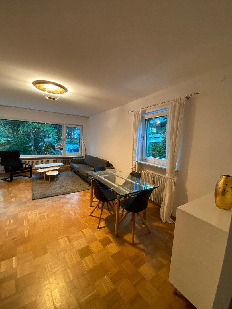 Pronájem bytu 2+1 56 m², Felix-Dahn-Straße 0, München, Bavorsko Pronájem bytu 2+1 56 m², Felix-Dahn-Straße 0, München, Bavorsko