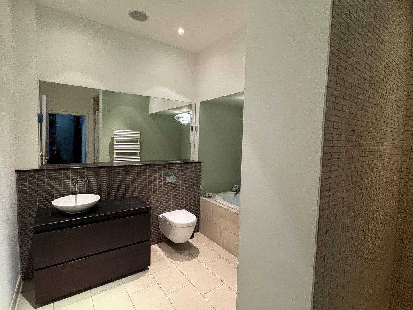 Prodej bytu 3+kk 101 m², Berlin, Berlín Prodej bytu 3+kk 101 m², Berlin, Berlín