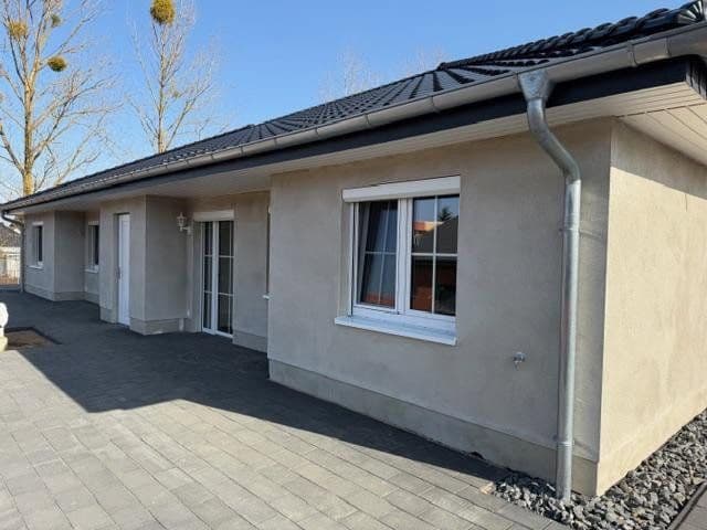 Prodej domu 90 m², pozemek 400 m², Feldberger Seenlandschaft, Mecklenburg-Vorpommern Prodej domu 90 m², pozemek 400 m², Feldberger Seenlandschaft, Mecklenburg-Vorpommern