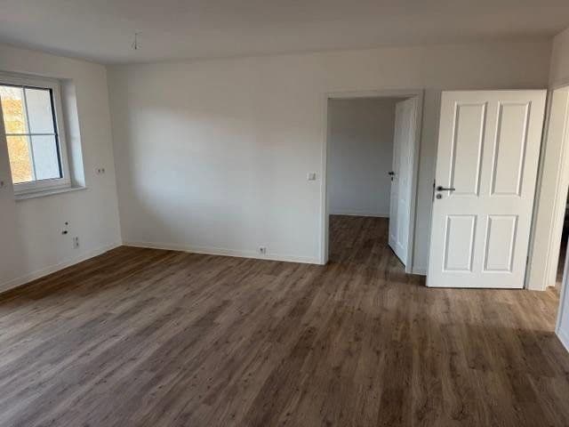 Prodej domu 90 m², pozemek 400 m², Feldberger Seenlandschaft, Mecklenburg-Vorpommern Prodej domu 90 m², pozemek 400 m², Feldberger Seenlandschaft, Mecklenburg-Vorpommern