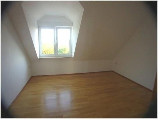 Pronájem bytu 4+1 106 m², Kiedrich, Hessen Pronájem bytu 4+1 106 m², Kiedrich, Hessen