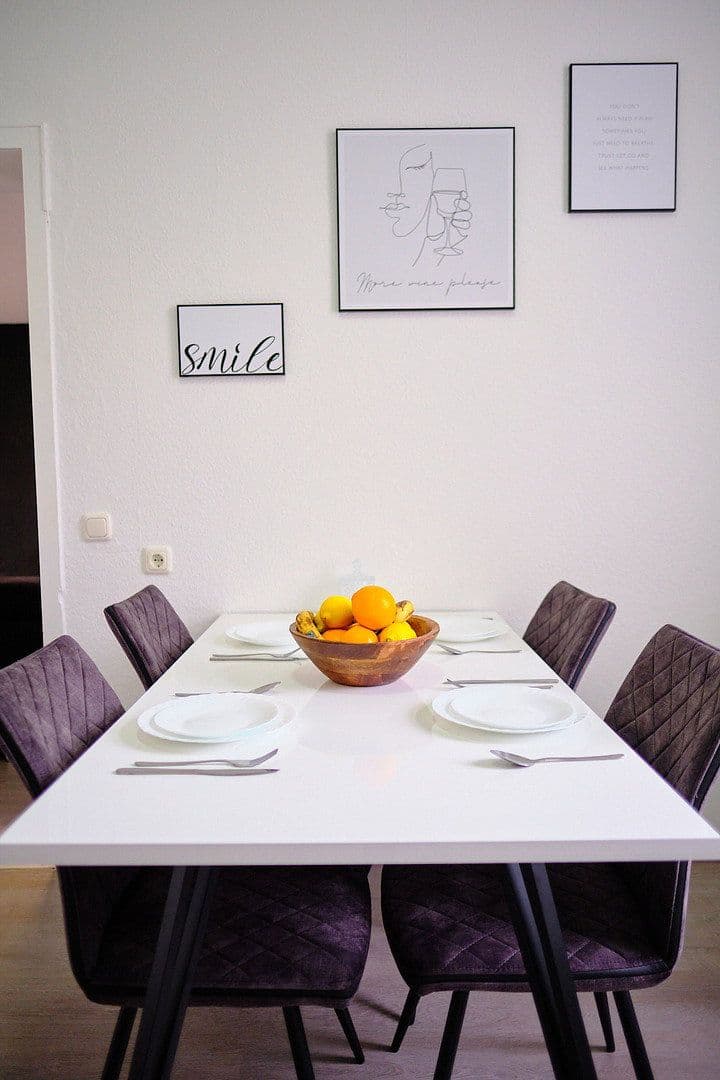 Pronájem bytu 2+1 80 m², Mülheim an der Ruhr, Severní Porýní-Vestfálsko Pronájem bytu 2+1 80 m², Mülheim an der Ruhr, Severní Porýní-Vestfálsko