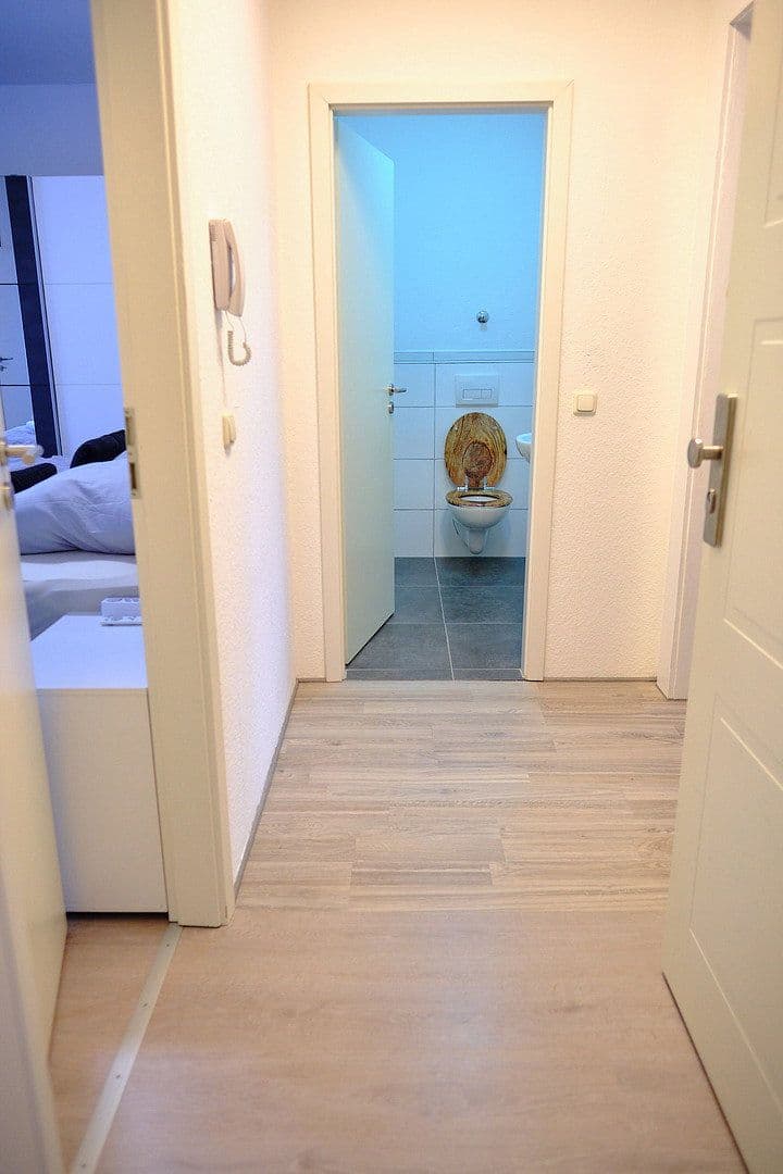 Pronájem bytu 2+1 80 m², Mülheim an der Ruhr, Severní Porýní-Vestfálsko Pronájem bytu 2+1 80 m², Mülheim an der Ruhr, Severní Porýní-Vestfálsko