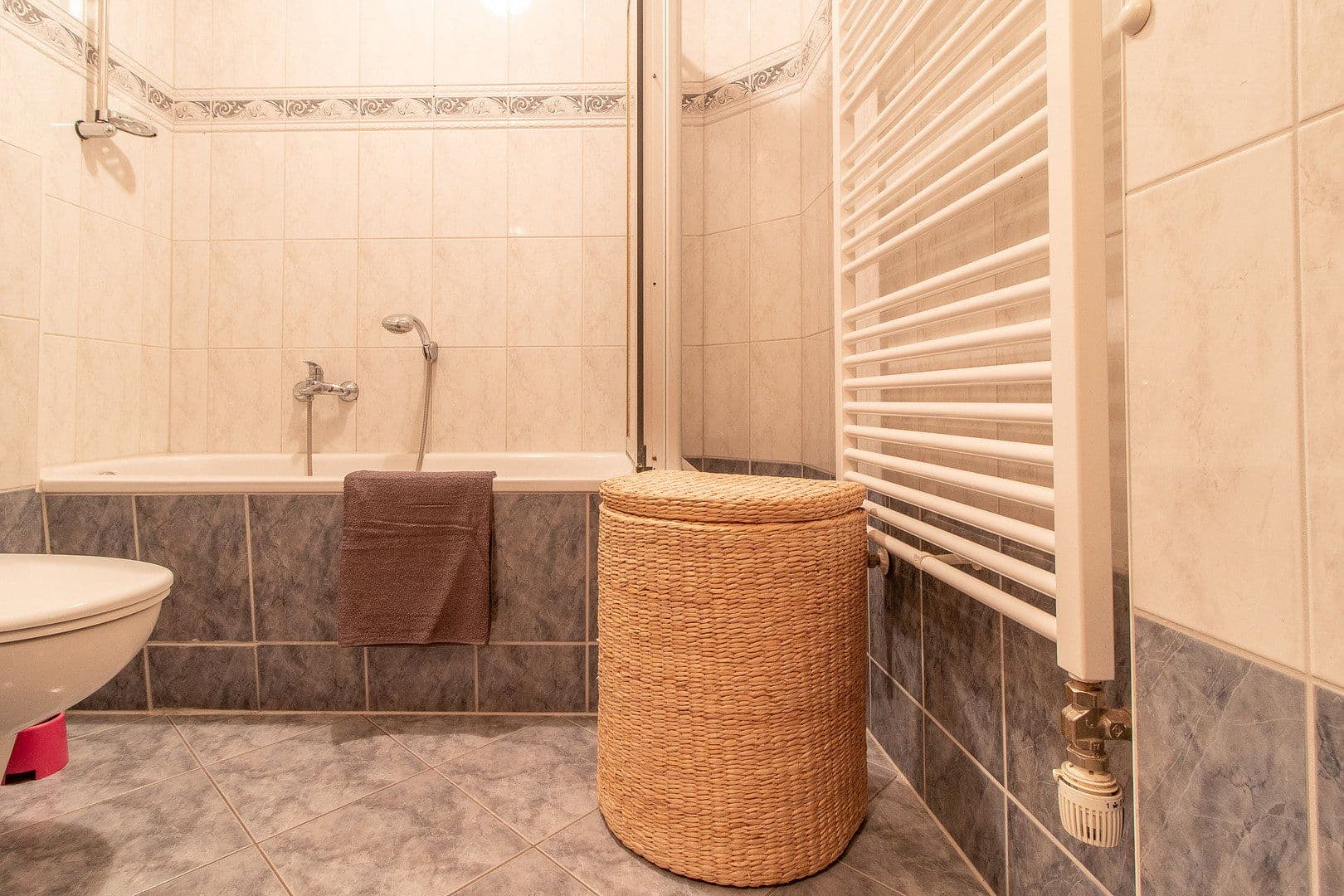 Pronájem bytu 2+1 56 m², Leipziger Straße 61, Cvikov, Sasko Pronájem bytu 2+1 56 m², Leipziger Straße 61, Cvikov, Sasko