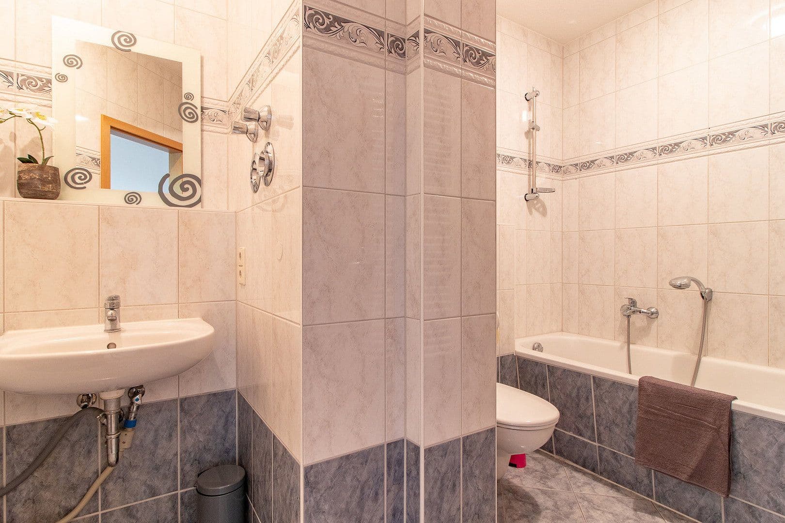 Pronájem bytu 2+1 56 m², Leipziger Straße 61, Cvikov, Sasko Pronájem bytu 2+1 56 m², Leipziger Straße 61, Cvikov, Sasko