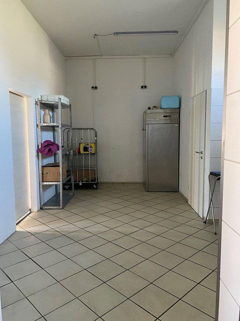 Pronájem nebytového prostoru 120 m², Kieler Str. 84, Lentföhrden, Šlesvicko-Holštýnsko Pronájem nebytového prostoru 120 m², Kieler Str. 84, Lentföhrden, Šlesvicko-Holštýnsko