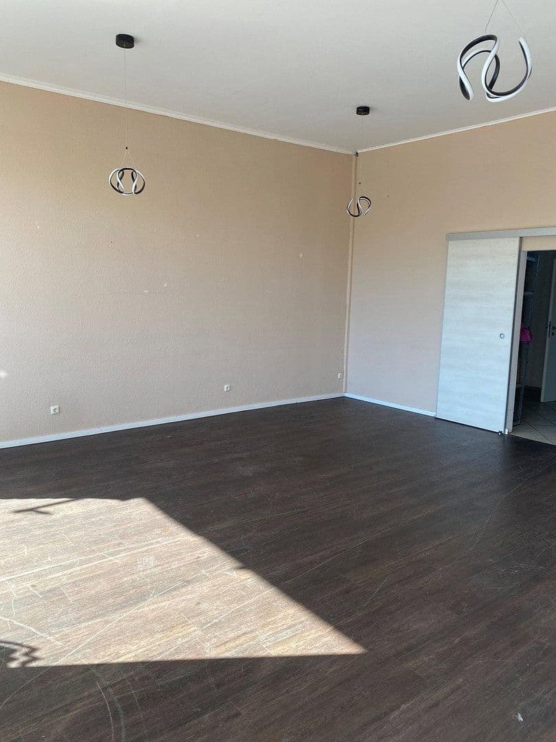 Pronájem nebytového prostoru 120 m², Kieler Str. 84, Lentföhrden, Šlesvicko-Holštýnsko Pronájem nebytového prostoru 120 m², Kieler Str. 84, Lentföhrden, Šlesvicko-Holštýnsko