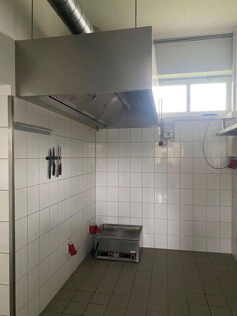 Pronájem nebytového prostoru 120 m², Kieler Str. 84, Lentföhrden, Šlesvicko-Holštýnsko Pronájem nebytového prostoru 120 m², Kieler Str. 84, Lentföhrden, Šlesvicko-Holštýnsko