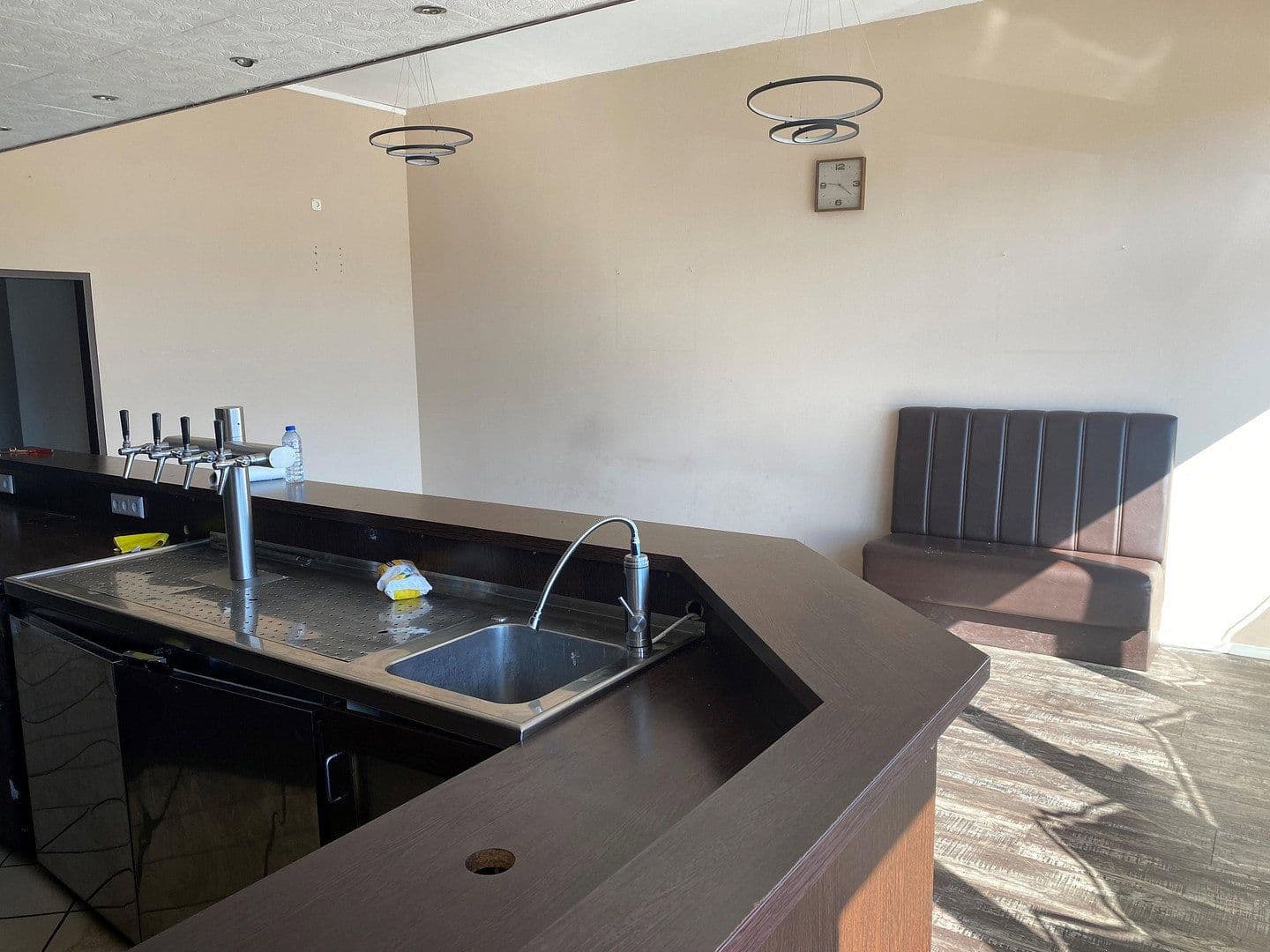 Pronájem nebytového prostoru 120 m², Kieler Str. 84, Lentföhrden, Šlesvicko-Holštýnsko Pronájem nebytového prostoru 120 m², Kieler Str. 84, Lentföhrden, Šlesvicko-Holštýnsko