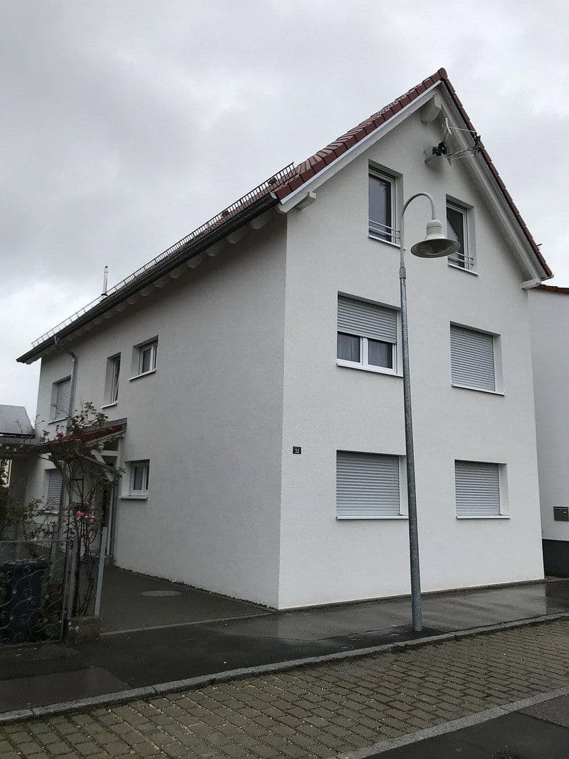 Pronájem bytu 3+kk 65 m², Schillerstraße 32, Eislingen/Fils, Bádensko-Württembersko Pronájem bytu 3+kk 65 m², Schillerstraße 32, Eislingen/Fils, Bádensko-Württembersko