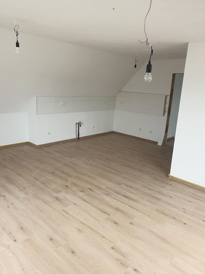 Pronájem bytu 3+kk 65 m², Schillerstraße 32, Eislingen/Fils, Bádensko-Württembersko Pronájem bytu 3+kk 65 m², Schillerstraße 32, Eislingen/Fils, Bádensko-Württembersko