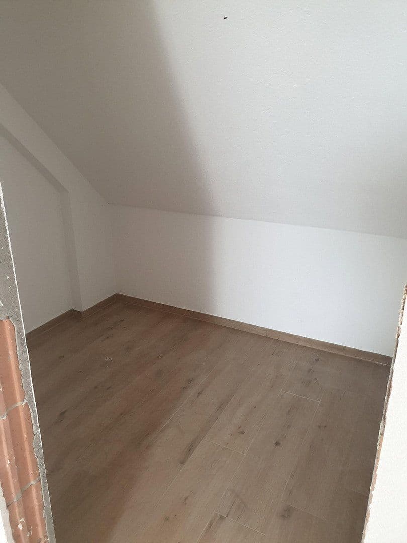 Pronájem bytu 3+kk 65 m², Schillerstraße 32, Eislingen/Fils, Bádensko-Württembersko Pronájem bytu 3+kk 65 m², Schillerstraße 32, Eislingen/Fils, Bádensko-Württembersko