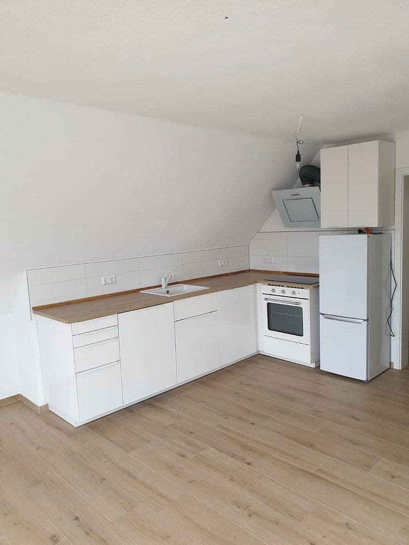Pronájem bytu 3+kk 65 m², Schillerstraße 32, Eislingen/Fils, Bádensko-Württembersko Pronájem bytu 3+kk 65 m², Schillerstraße 32, Eislingen/Fils, Bádensko-Württembersko