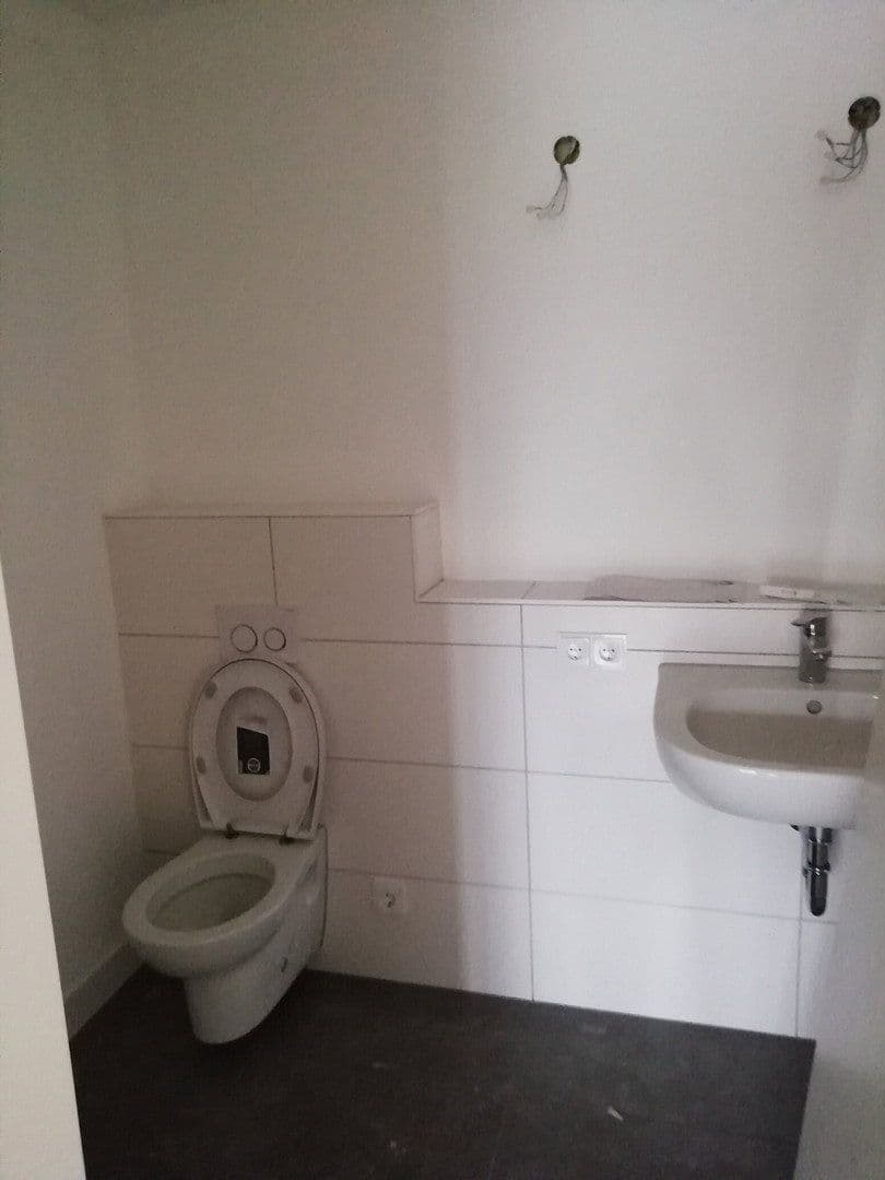 Pronájem bytu 4+1 95 m², Hohenzollernstraße 15, Holzgerlingen, Bádensko-Württembersko Pronájem bytu 4+1 95 m², Hohenzollernstraße 15, Holzgerlingen, Bádensko-Württembersko