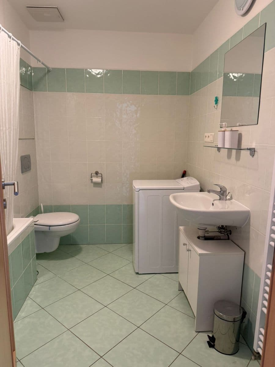 Pronájem bytu 1+1 41 m², Hrachová, Ružinov, Bratislavský kraj Pronájem bytu 1+1 41 m², Hrachová, Ružinov, Bratislavský kraj