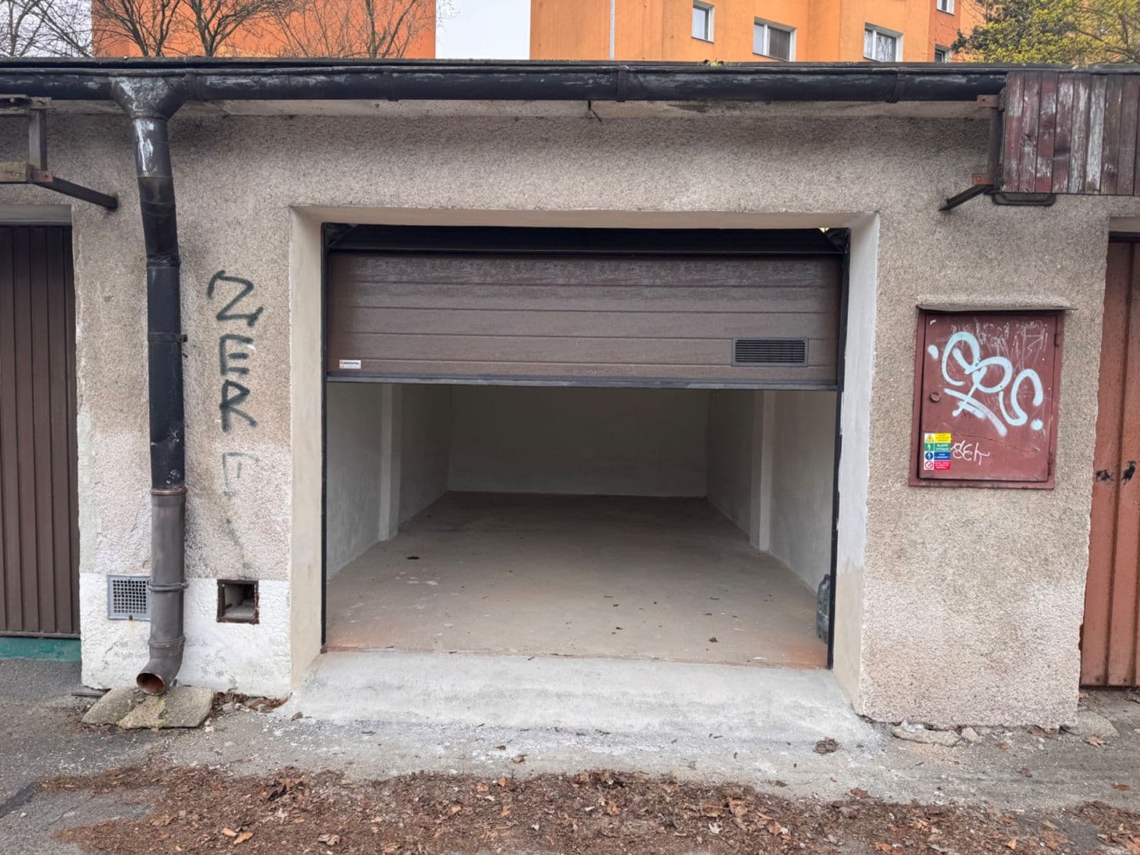 Pronájem garáže 19 m², Dobiášova, Liberec, Liberecký kraj Pronájem garáže 19 m², Dobiášova, Liberec, Liberecký kraj