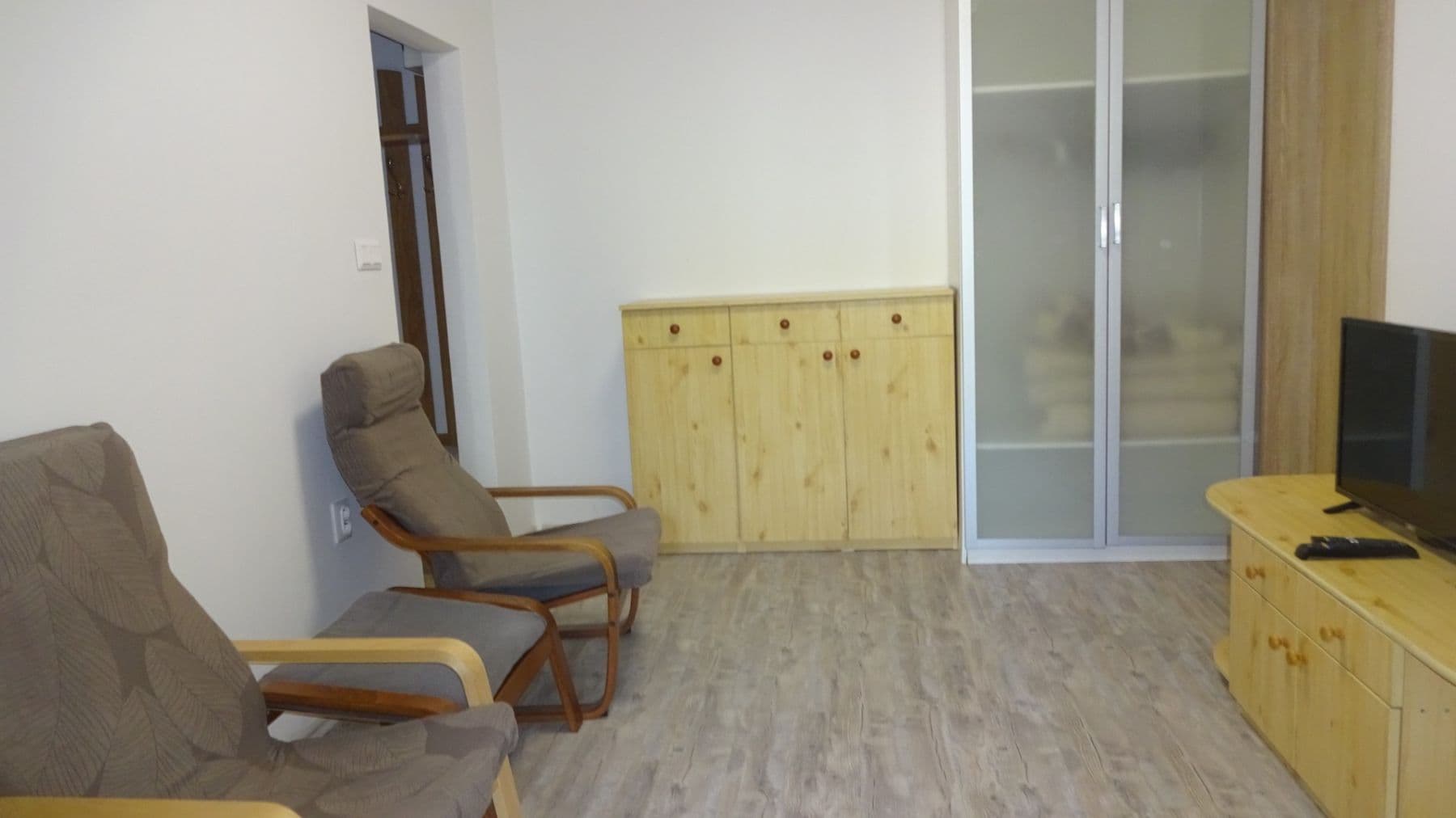 Pronájem bytu 3+1 70 m², Vígľašská, Petržalka, Bratislavský kraj Pronájem bytu 3+1 70 m², Vígľašská, Petržalka, Bratislavský kraj